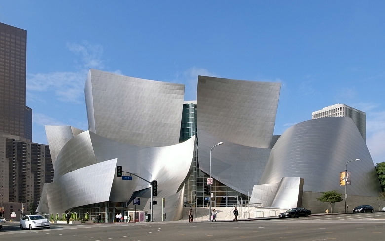 ウォルト ディズニー コンサートホール ロサンゼルスの建築を訪ねて アメリカ No 28 Tabi 世界の建築 お知らせ デザイナーズマンション 株式会社リネア建築企画